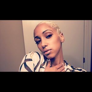 Meet your Posher, Daniele